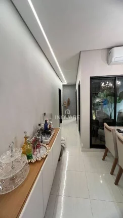 Imagem Casa com 3 dormitórios à venda, 225 m² por R$ 850.000,00 - Jardim Leonora Ll - Itumbiara/GO