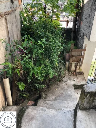 Imagem Imóvel localizado no centro de Perus / Jardim do Russo / a 10 minutos da estação perus.