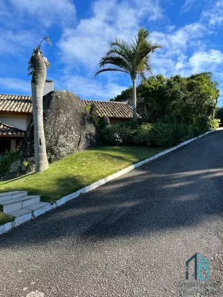 Imagem Casa em condomínio, 05 quartos c/suítes, em Governador Celso Ramos SC