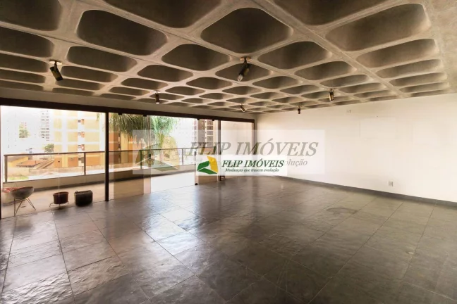 More em um apartamento com 207 m², 4 suítes, 2 vagas de garagem no miolo do Cambuí - Campinas - SP