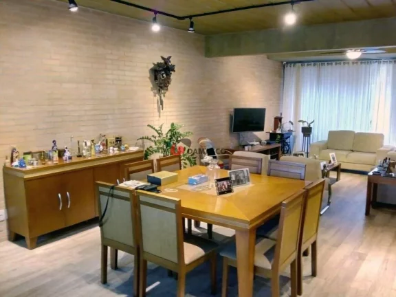 Imagem Sobrado à venda 3 Quartos, 3 Suites, 6 Vagas, 390M², Santa Maria, São Caetano do Sul - SP