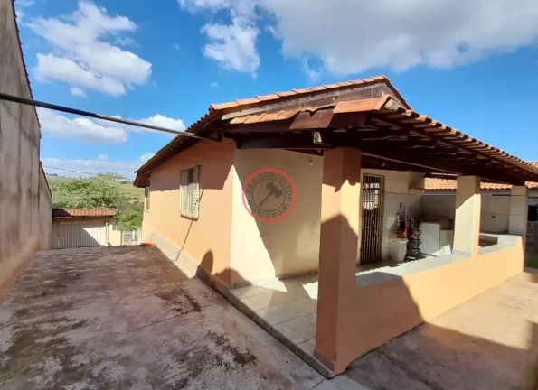 Imagem CASA A VENDA EM AREADO , SUL DE MINAS GERAIS, COM 2 DORMITÓRIOS. ESCRITURA DEFINITIVA, ACEITA PERMUTA EM SÃO SEBASTIÃO