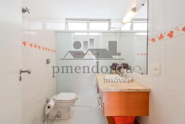 Imagem Apartamento com 142m² na Rua Sabará, 3 quartos (1 suíte) e 1 vaga.