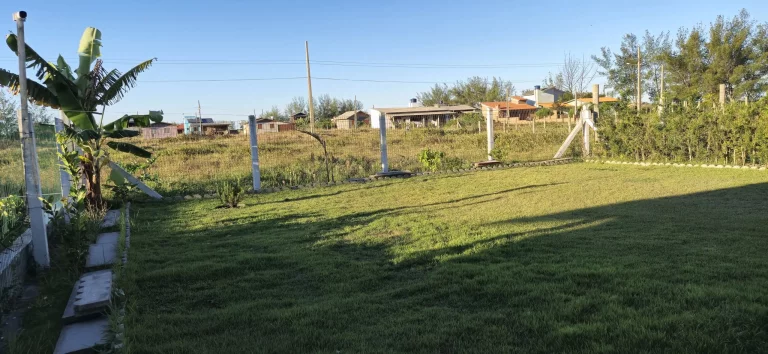 Imagem Casa à venda, com 2 quartos, 78m²