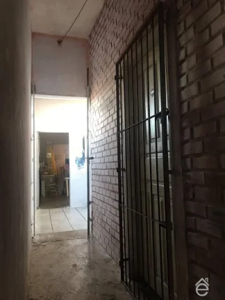 Imagem Casa à venda, Cruz da Almas, 8/4, 4 wc, 281m2, garagem, próximo a UNIT