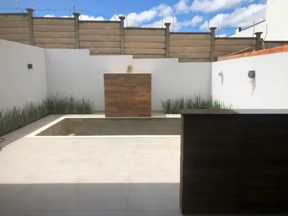 Imagem Sobrado Novo com Piscina à Venda no Ypê 3 – Condomínio Fechado em Tatuí
