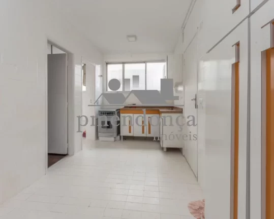 Imagem Apartamento à venda na Rua Pará com 3 quartos e 2 vagas, 180m2