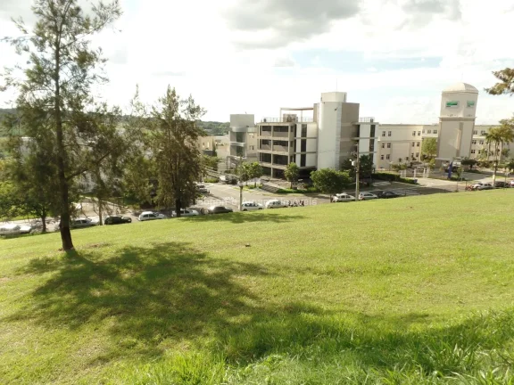 Imagem Terreno a venda no Centro Comercial Alphaville Campinas em Campinas. 

Estuda Permuta e Parcelamento...