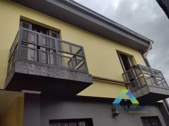 Imagem Sobrado com 4 Quartos e 4 banheiros à Venda, 175 m² por R$ 864.990