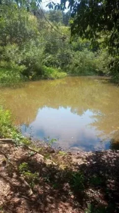 Imagem Fazenda Aconchegante à Beira do Rio do Peixe em Santa Cruz de Goiás