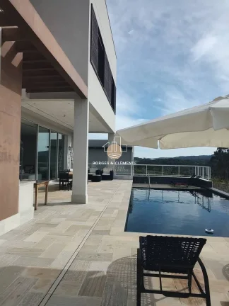 Imagem Residência de Alto Padrão com piscina e Elevador no Equilibrium