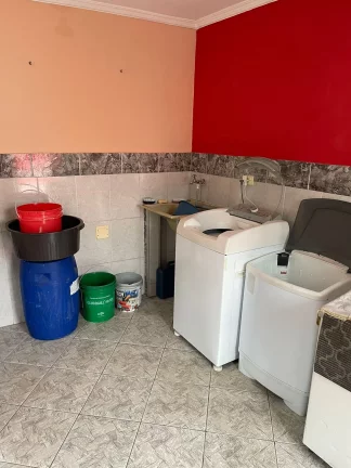 Imagem Casa para renda com 5 casas no quintal – Vila Missionaria