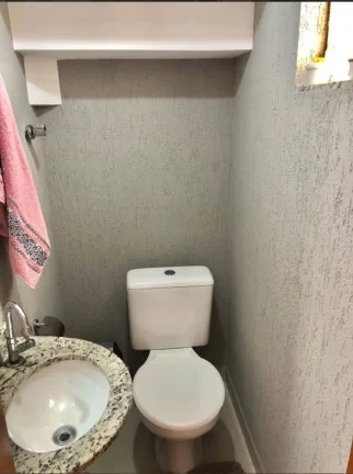 Imagem Sobrado no Cajuru - Condomínio Fechado - Triplex