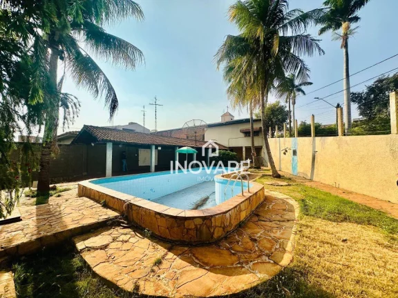 Imagem Casa com 2 dormitórios à venda, 197 m² por R$ 650.000,00 - Alto da Boa Vista - Itumbiara/GO