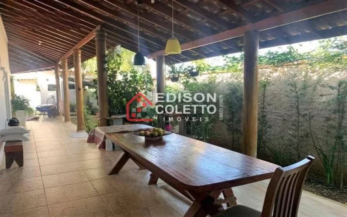 Imagem Linda Casa no bairro São Matheus com 3 quartos toda avarandada com lindo paisagismo