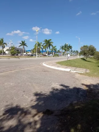 Imagem V. uma ilha em Macaé RJ local Barra 167.000m2 ótimo para uma termoelétrica