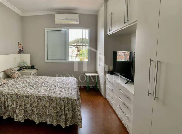 Imagem Casa alto padrão 318m² | 4 suítes | Piscina aquecida | 7 vagas | Swiss Park