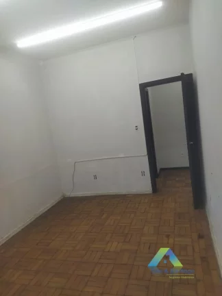 Imagem Casa fins residencial ou comercial com localização privilegiada a 500mts do Aeroporto Congonhas com terreno 10x30