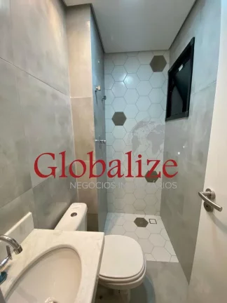 Imagem Lindíssimo Villagio Triplex com 2 dormitórios, Piscina e churrasqueira no bairro do Marapé em Santos (SP) R$.719.000,00 !