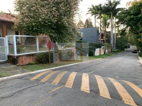 Imagem Charmosa, casa praticamente térrea, 3 suítes, 3 vagas *escritório