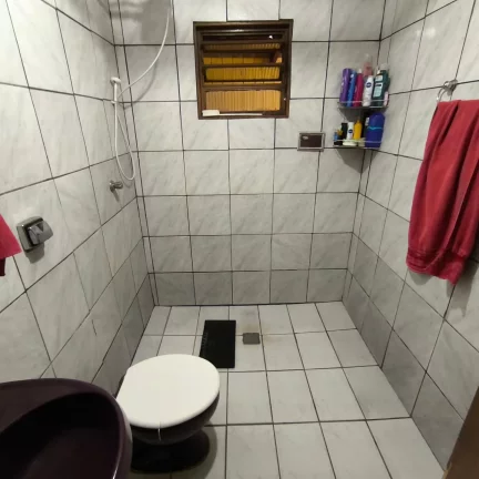 Imagem Casa 2/4 Com Barracao No Santa Luzia