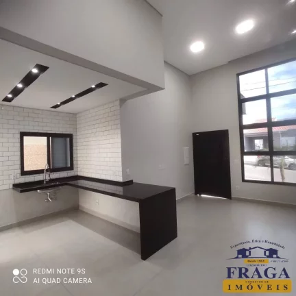 Imagem CASA EM CONDOMÍNIO C/ 100 M² / 03 QUARTOS SENDO 01 SUÍTE / 03 VAGAS