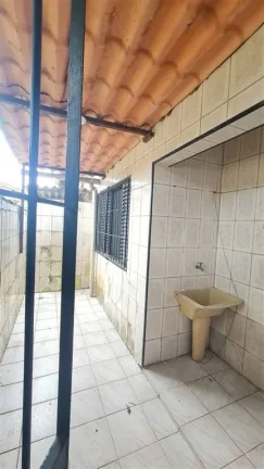 Imagem CASA COM 70 m² - MARACANÃ - PRAIA GRANDE SP