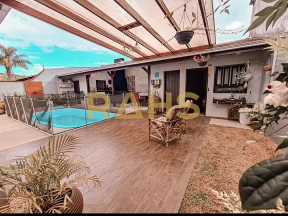 Oportunidade Casa Plana - Averbada no Bom Retiro com area de festa e piscina Seu sonho pode se torna...