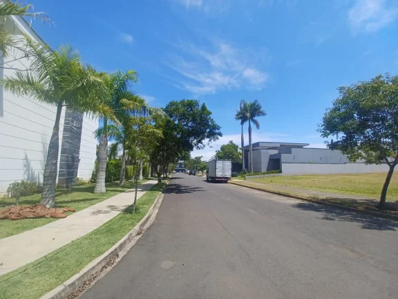 Imagem Lindo terreno plano no Residencial Saint Patrick!