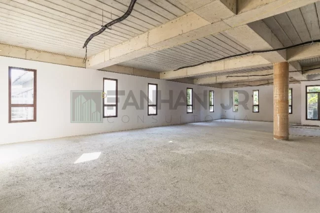Imagem Imóvel comercial de prestígio no coração do Jardim Paulista: 10 salas, 10 banheiros, 700m² em São Paulo-SP!