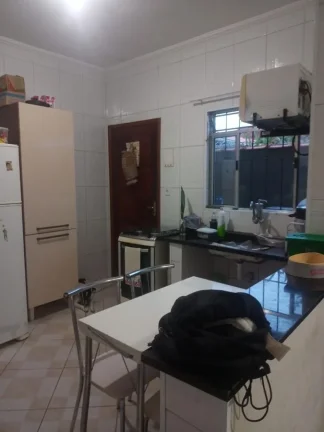 Imagem Casa para Venda em Itanhaém, Jardim Magalhaes, 2 dormitórios, 1 banheiro, 2 vagas