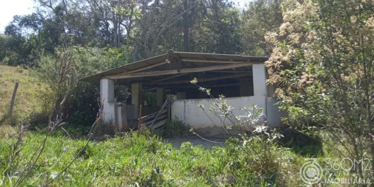 Imagem Terreno para Venda em Pedra Bela / SP no bairro Acampamento anchieta