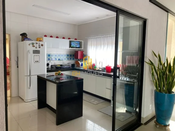Imagem Casa com 3 quartos no Parque Oeste Industrial, em terreno com 360m² com 256m² de área construída...