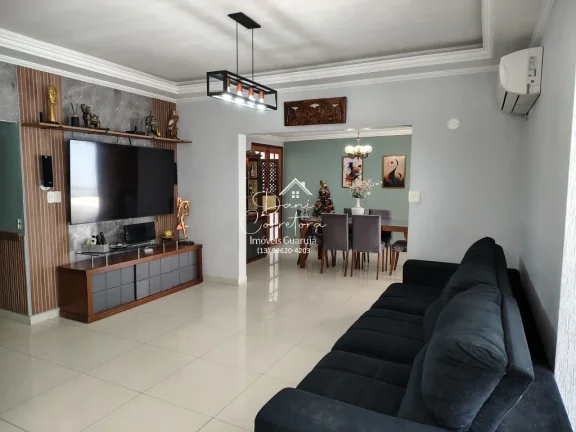 Imagem Imperdível: Casa à venda em Guarujá-SP, Guaiúba! Bem próxima ao Tombo com 3 quartos, 1 suíte, 2 salas, 6 vagas e 300m² de área.