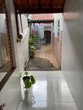 Imagem Casa para Venda em Santo André, Vila Suíça, 2 dormitórios, 1 suíte, 2 banheiros, 2 vagas
