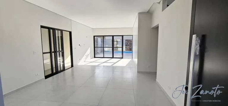 Imagem Sobrado alto padrão com Piscina, 3 suítes próximo ao Centro Matinhos-PR