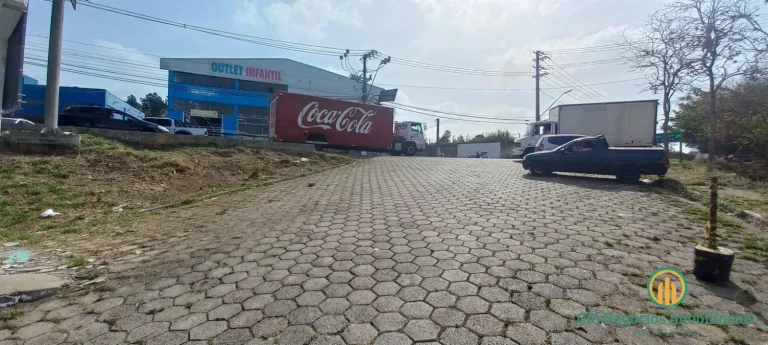 Imagem Área plana no retorno da Raposo Tavares, a 5 km do Rodoanel Mario Covas
