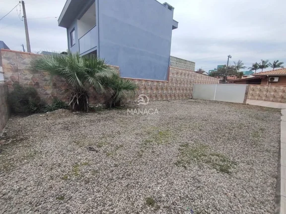 Imagem Belíssima Casa à Venda em Bairro Charmoso – Barra Velha/SC