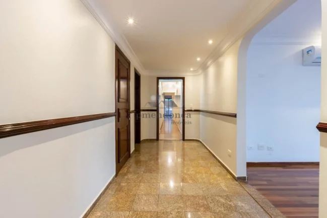Imagem Apartamento à venda em Higienópolis com 4 suítes e 4 vagas em 213m2