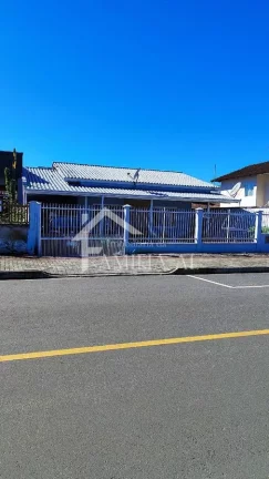 Imagem Casa aventureiro com 160 m² construídos