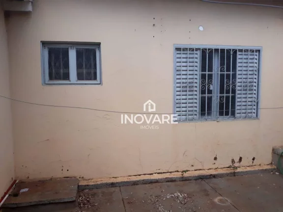 Imagem Casa com 3 dormitórios à venda, 96 m² por R$ 380.000,00 - Setor Bela Vista - Itumbiara/GO