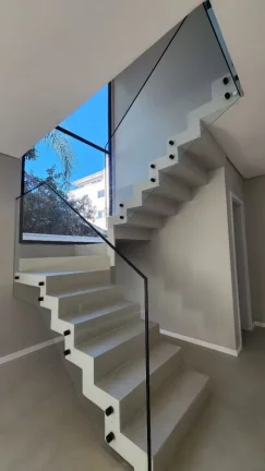 Imagem Casa / Sobrado para Venda em Florianópolis / SC no bairro Ingleses do Rio Vermelho