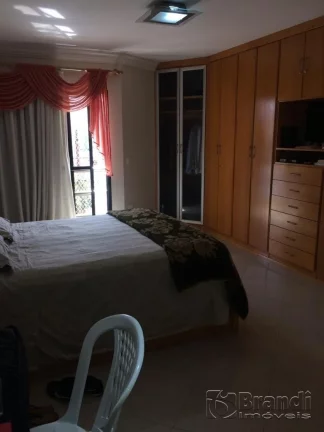 Imagem Sobrado à venda com 150M² aceita permuta de 50% valor do imóvel