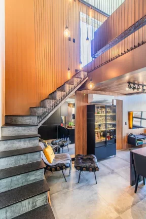 Imagem Cobertura à venda em Porto Alegre, Petrópolis, com 2 quartos, 129,91m2