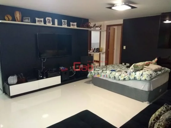 Imagem Casa com 4 dormitórios à venda, 580 m² por R$ 8.000.000,00 - Centro - Cabo Frio/RJ