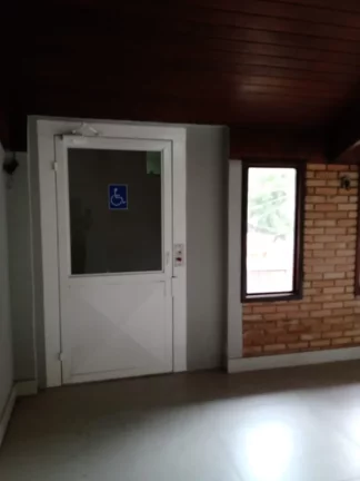 Imagem Casa comercial pronta para clínica de saúde. Ao lado da Avenida Portugal!!!