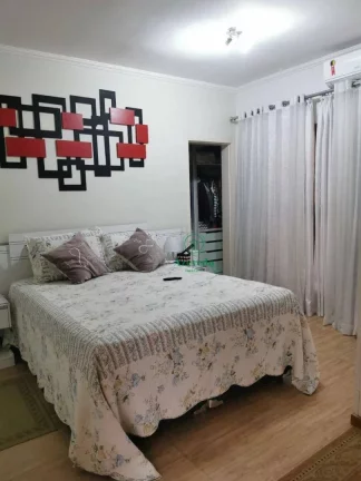 Imagem Sobrado à venda, 220 m² por R$ 1.300.000,00 - Vila Galvão - Guarulhos/SP