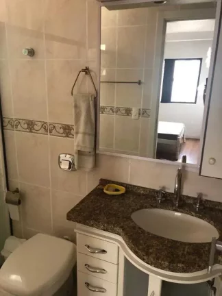 Imagem Cobertura duplex com 4 dormitórios sendo 1 suíte e 2 vagas de garagem em Balneário Camboriú/SC