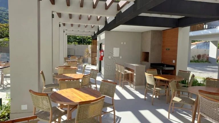 Imagem Apartamento novo todo mobiliado a 70 metros da Praia da Enseada em Ubatuba!