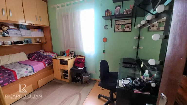 Imagem Maravilhosa casa térrea com dois dormitórios sendo uma suíte e duas vagas cobertas